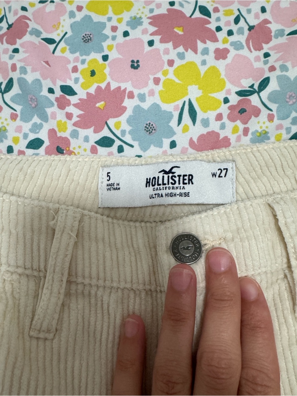 Women’s Cream Corduroy Ultra High Rise Pants - Hollister